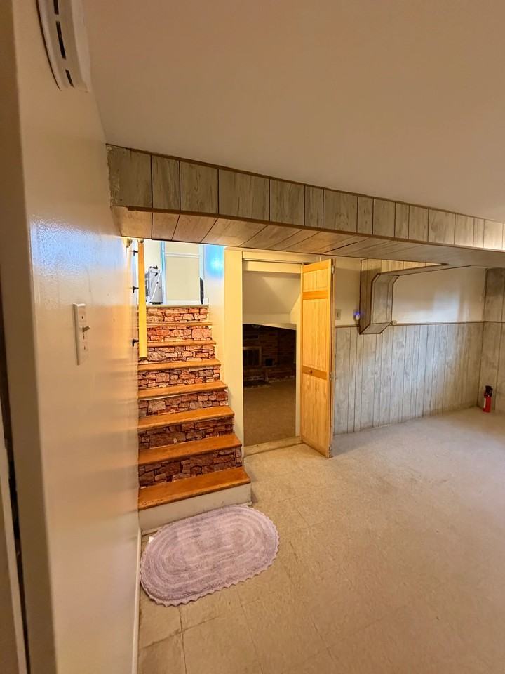 202 Fleetwood Dr - Photo 7 of 20