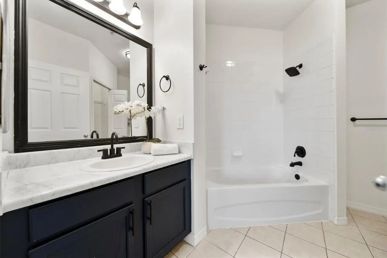 8225 Claire Ann Dr - Photo 2 of 11