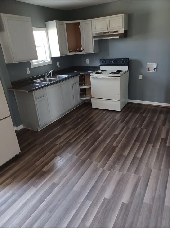 4056 Powell St - Photo 6 of 7