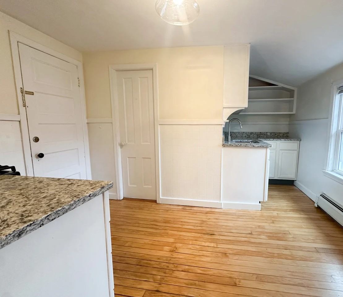 169 Crescent St #3 - Photo 4 of 12