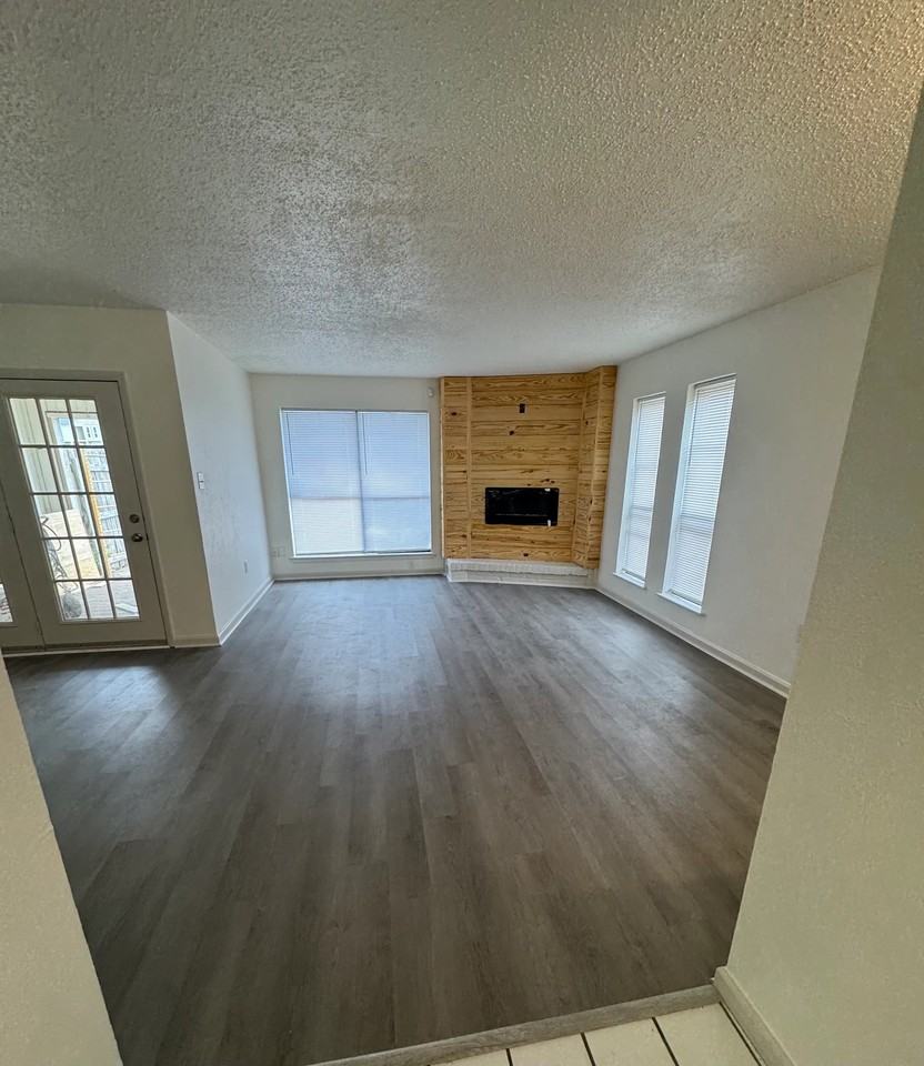 6925 Sw Hampshire Cir - Photo 2 of 12