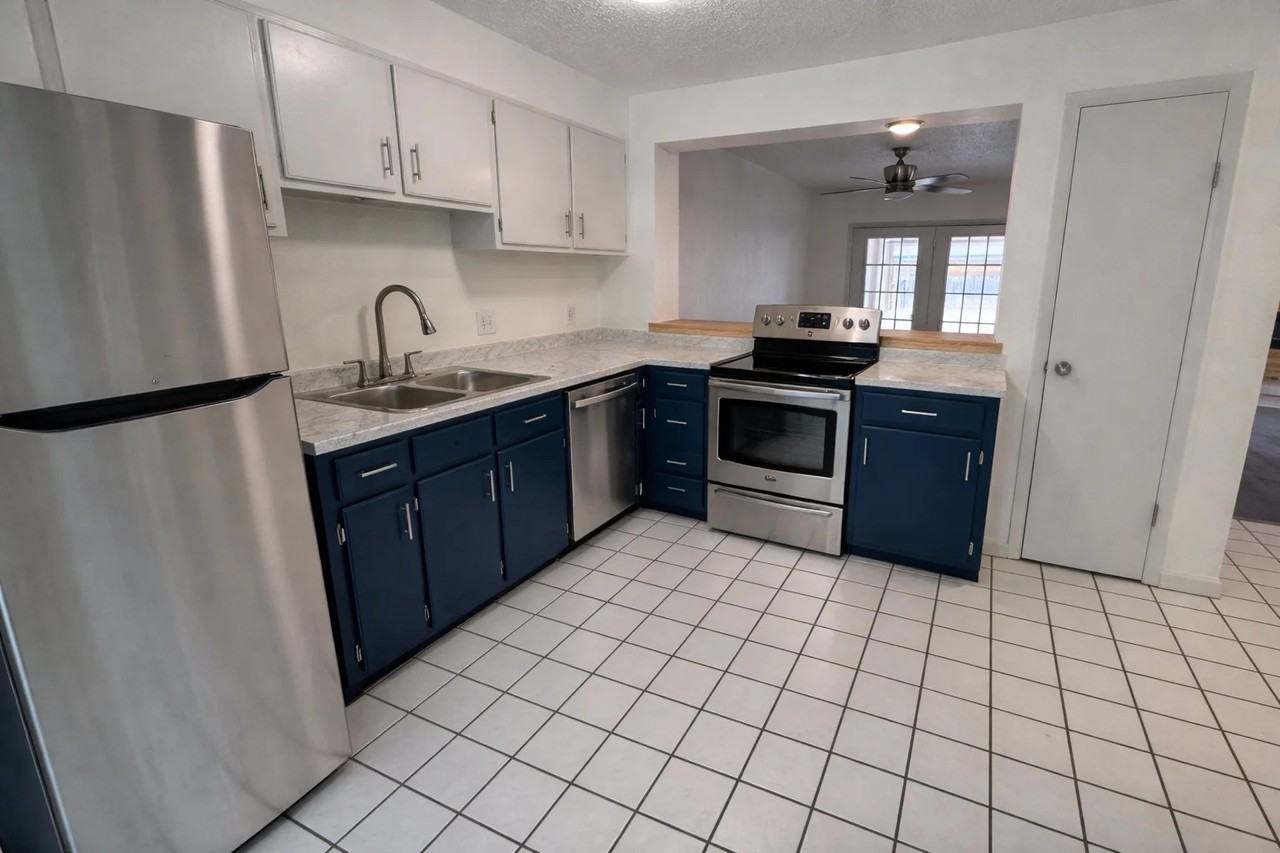 6925 Sw Hampshire Cir - Photo 5 of 12