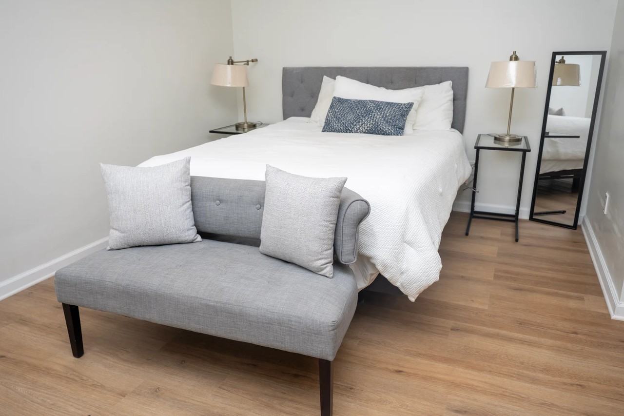 620 Bonaventure Ave Ne - Photo 6 of 15