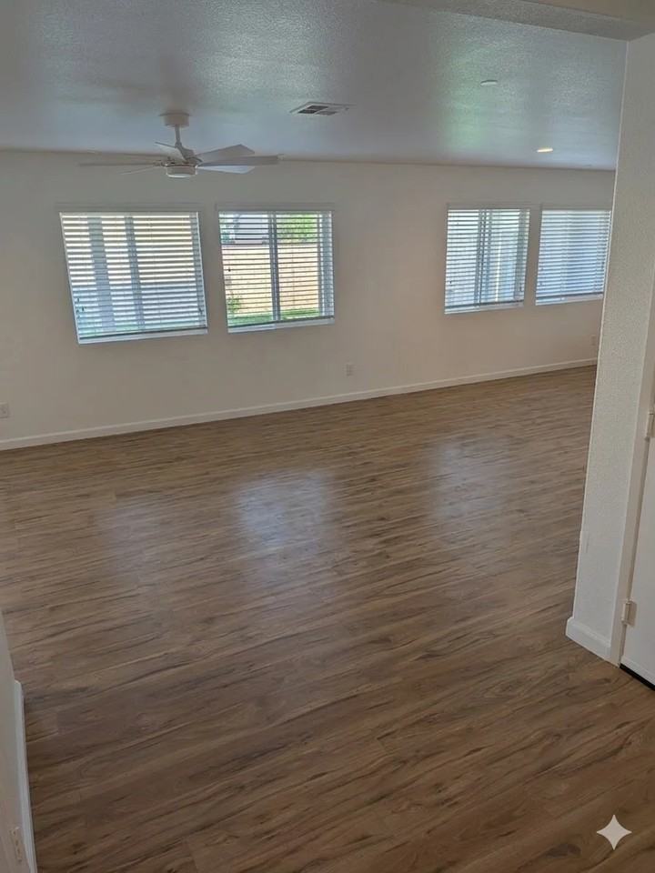 12069 Andrews Pl - Photo 4 of 20