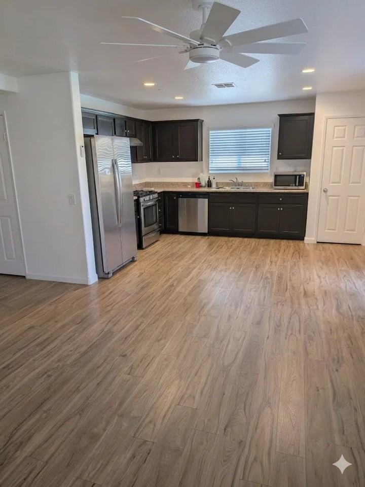 12069 Andrews Pl - Photo 7 of 20