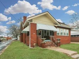 featured image of 107 E Archer Ave