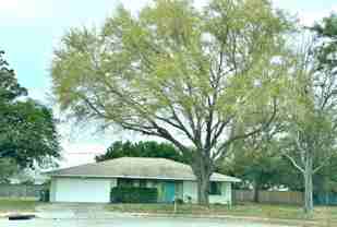 1904 38th St W - Photo 1 of 1