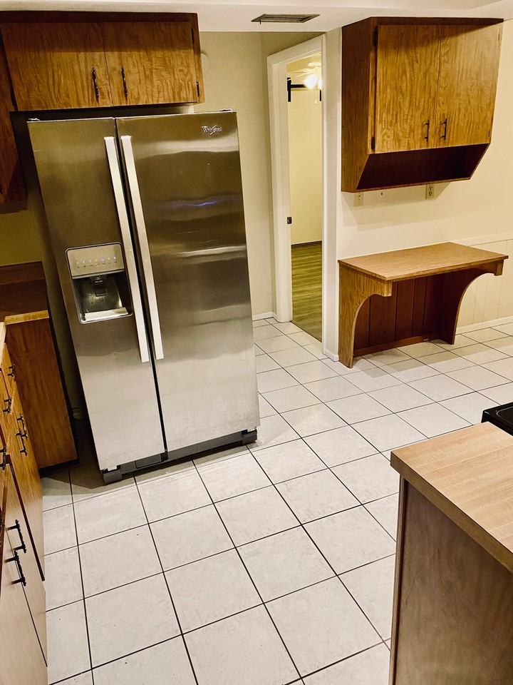 1904 38th St W - Photo 6 of 12