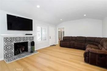 1520 W 216th St - Photo 6 of 19