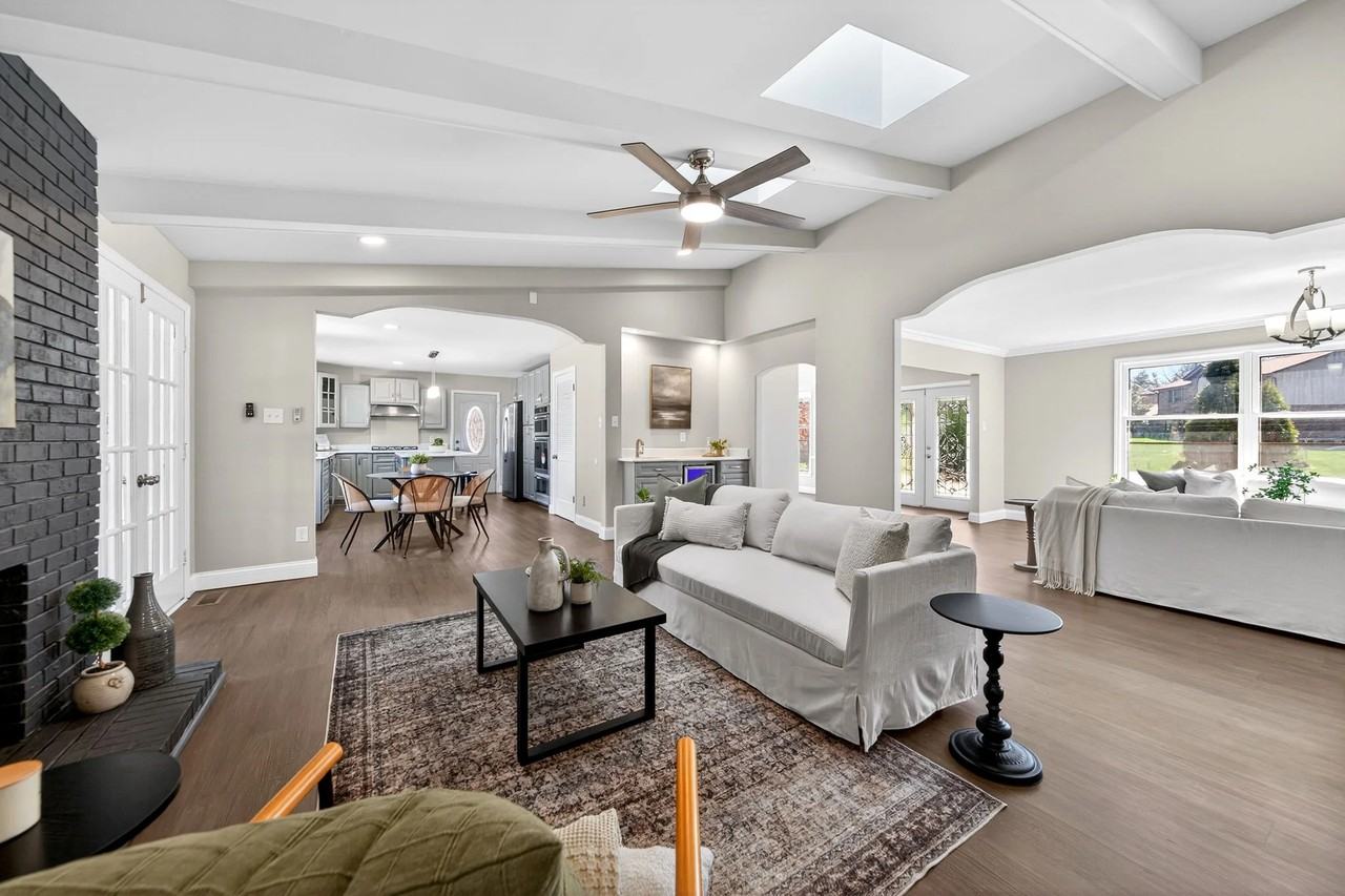 362 Hibler Ct - Photo 4 of 20