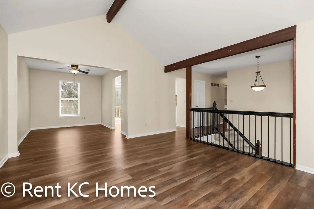 14013 S Tomahawk Dr - Photo 5 of 18