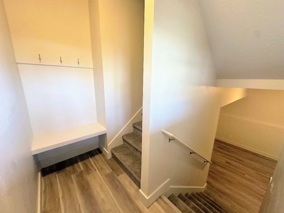 1055 E St - Photo 2 of 41