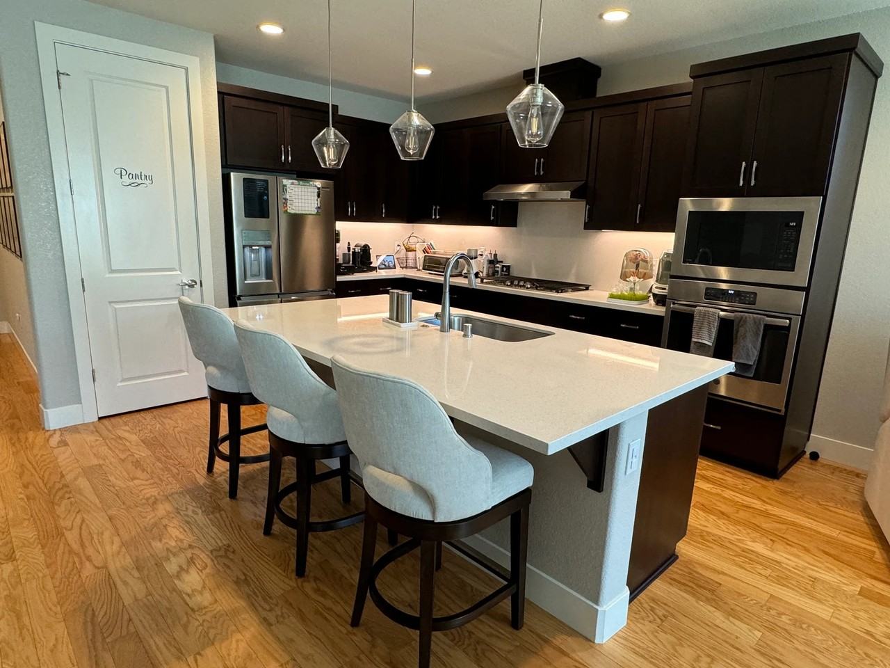 437 Wayland Loop - Photo 3 of 19