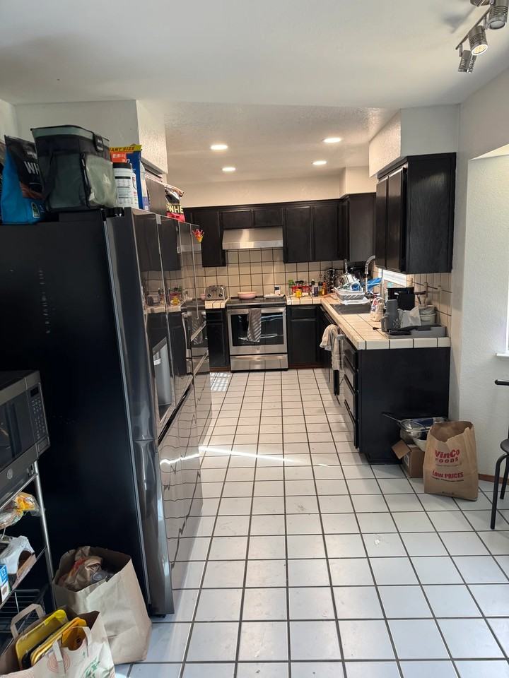 400 Redrock Dr - Photo 5 of 5