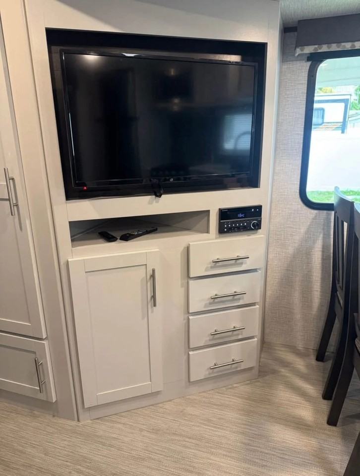 6242 Sw 24th St #1 - Photo 5 of 8