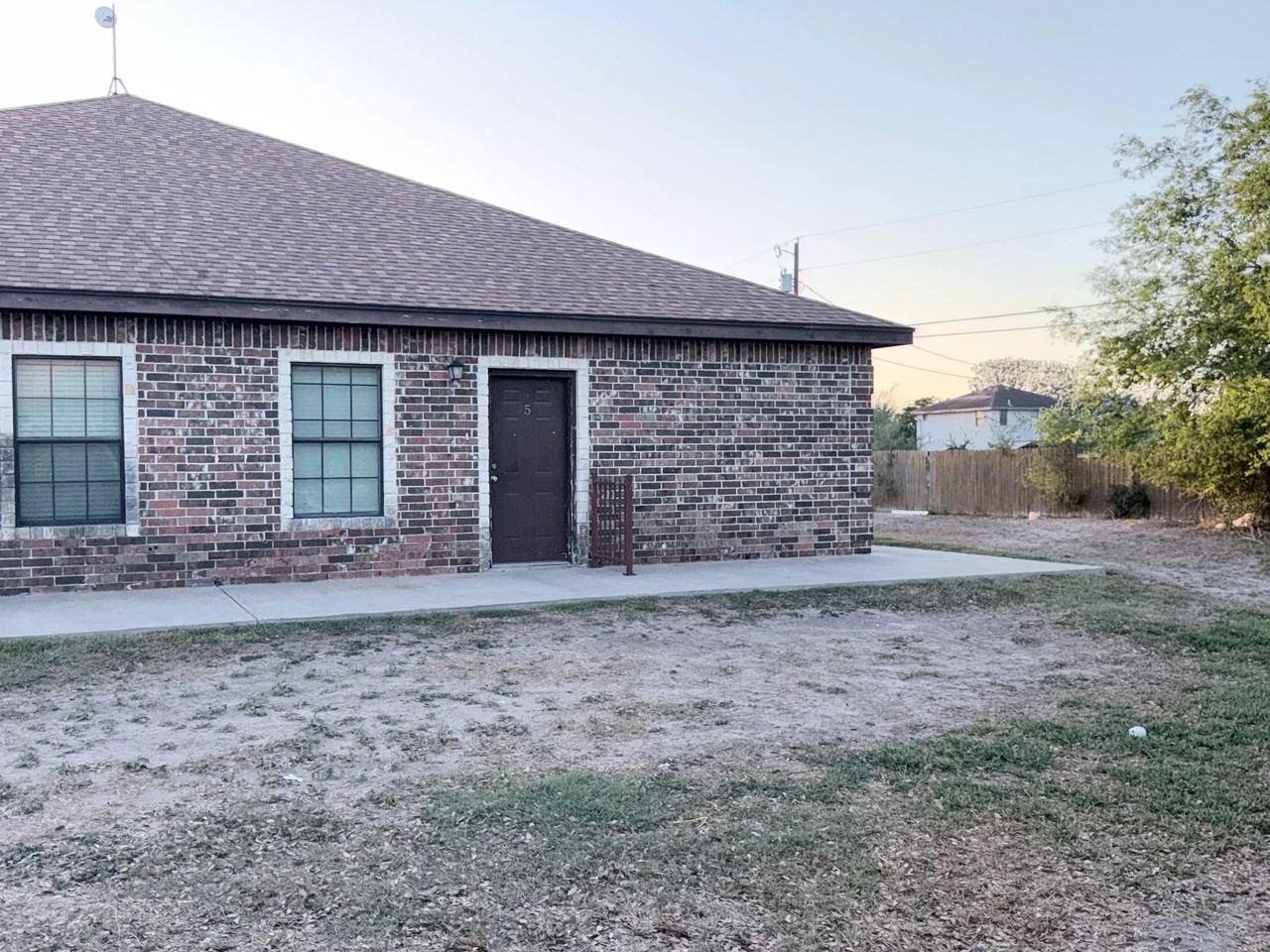 7005 Venus Dr #5 - Photo 4 of 18