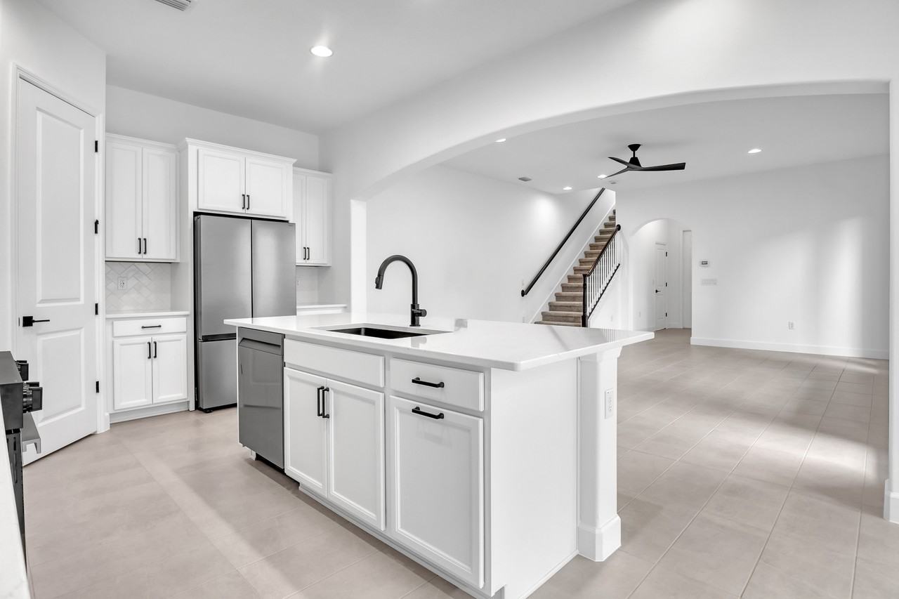 2238 Salew St - Photo 7 of 20