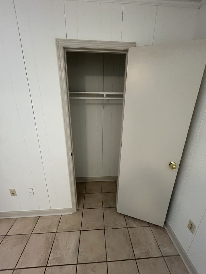 79 Ridgemont Cir #3 - Photo 6 of 7