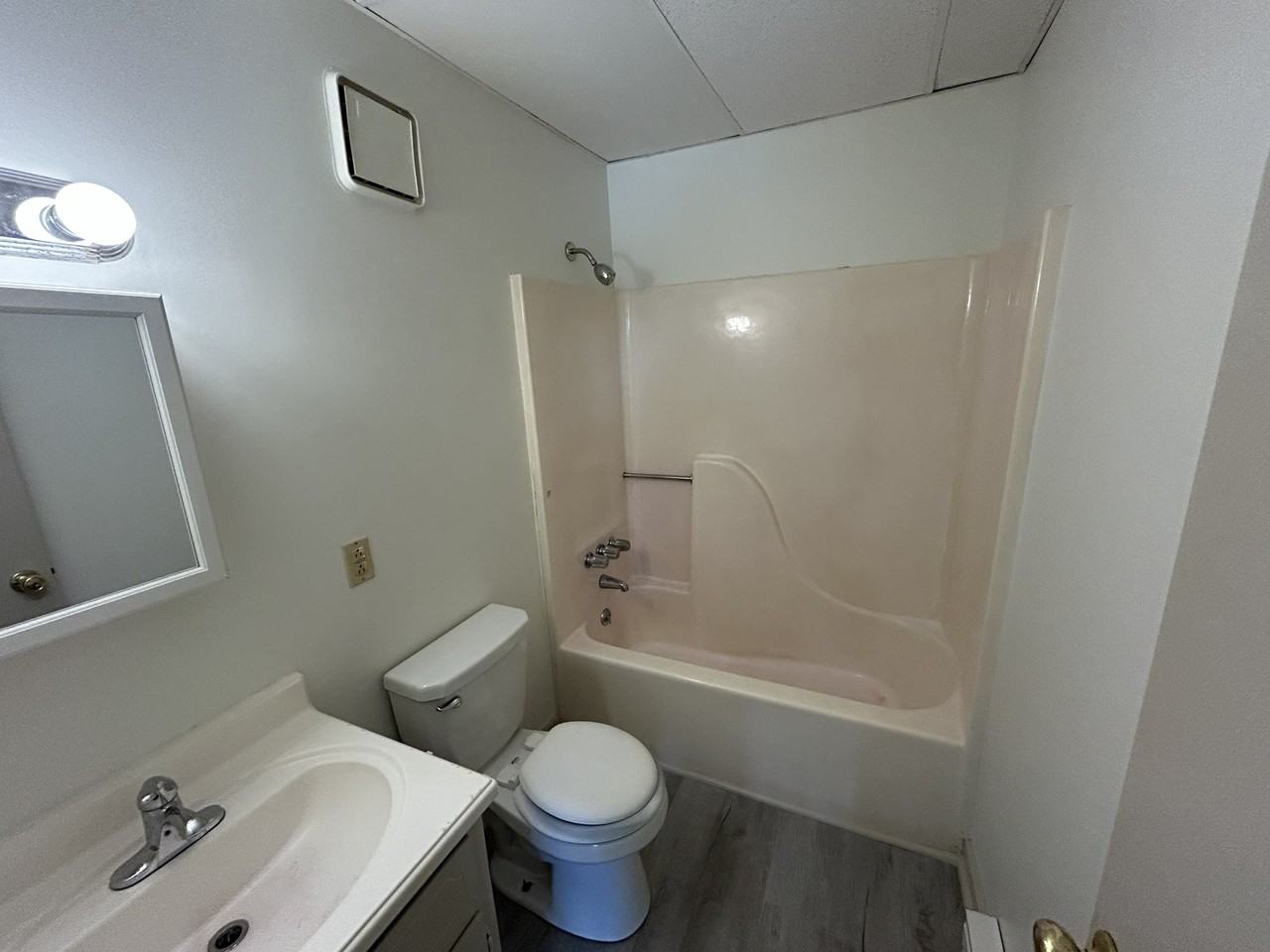 79 Ridgemont Cir #3 - Photo 7 of 7