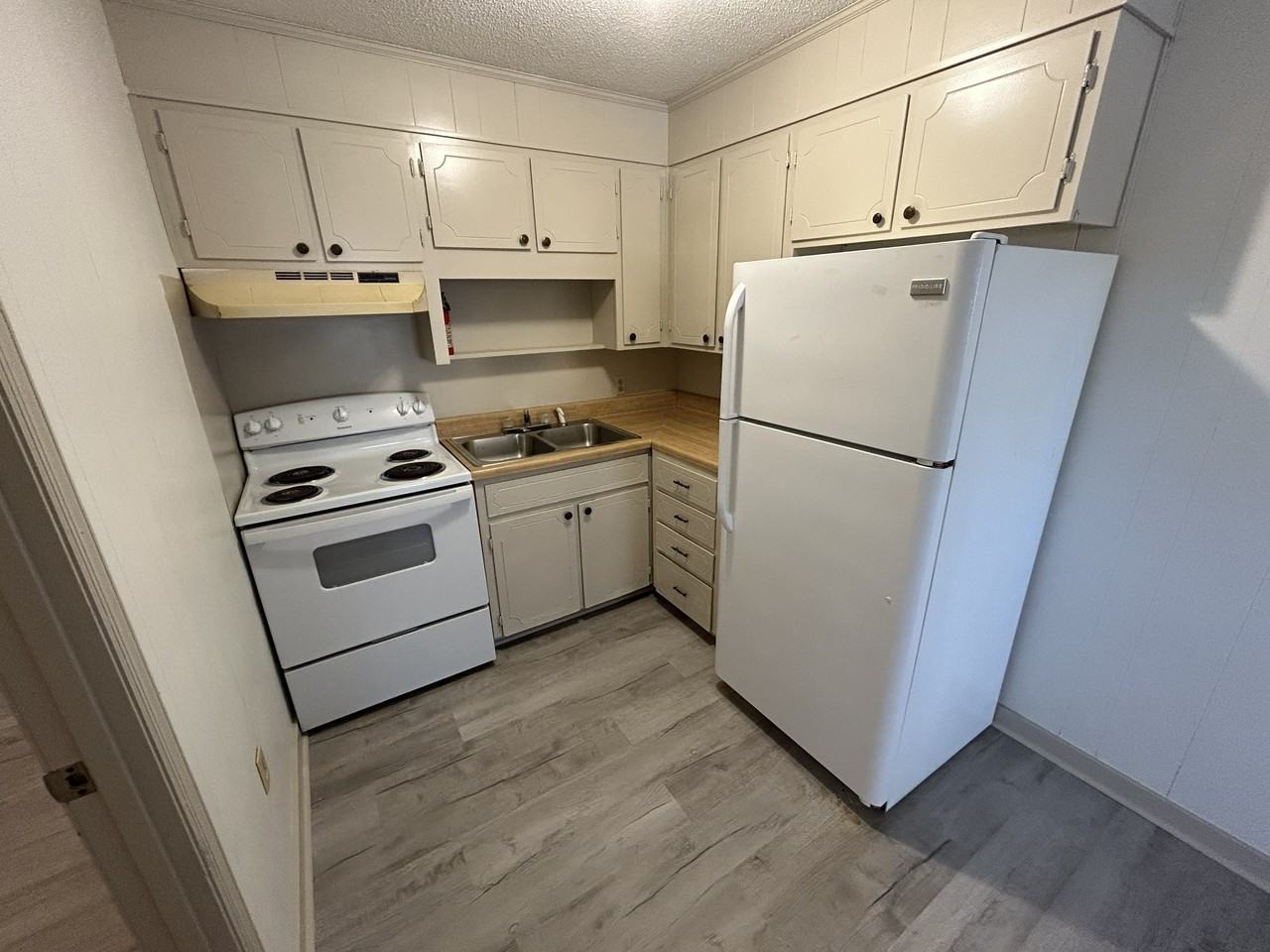 79 Ridgemont Cir #1 - Photo 4 of 8