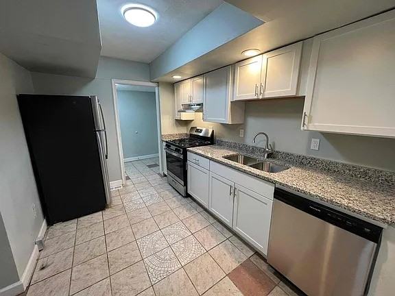 961 Lawton St #NA - Photo 6 of 7