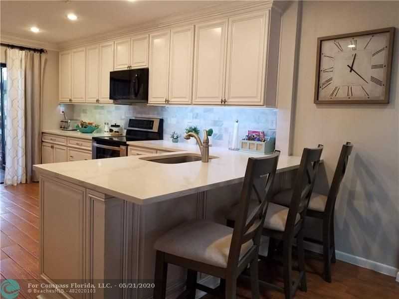 8509 Shadow Ct #8509 - Photo 3 of 26