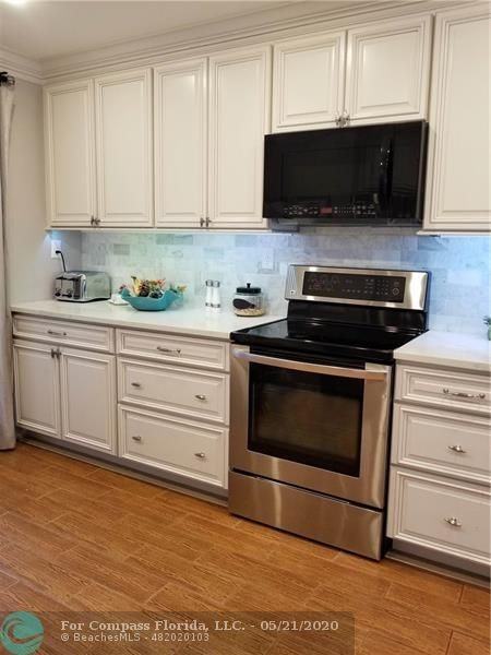 8509 Shadow Ct #8509 - Photo 5 of 26