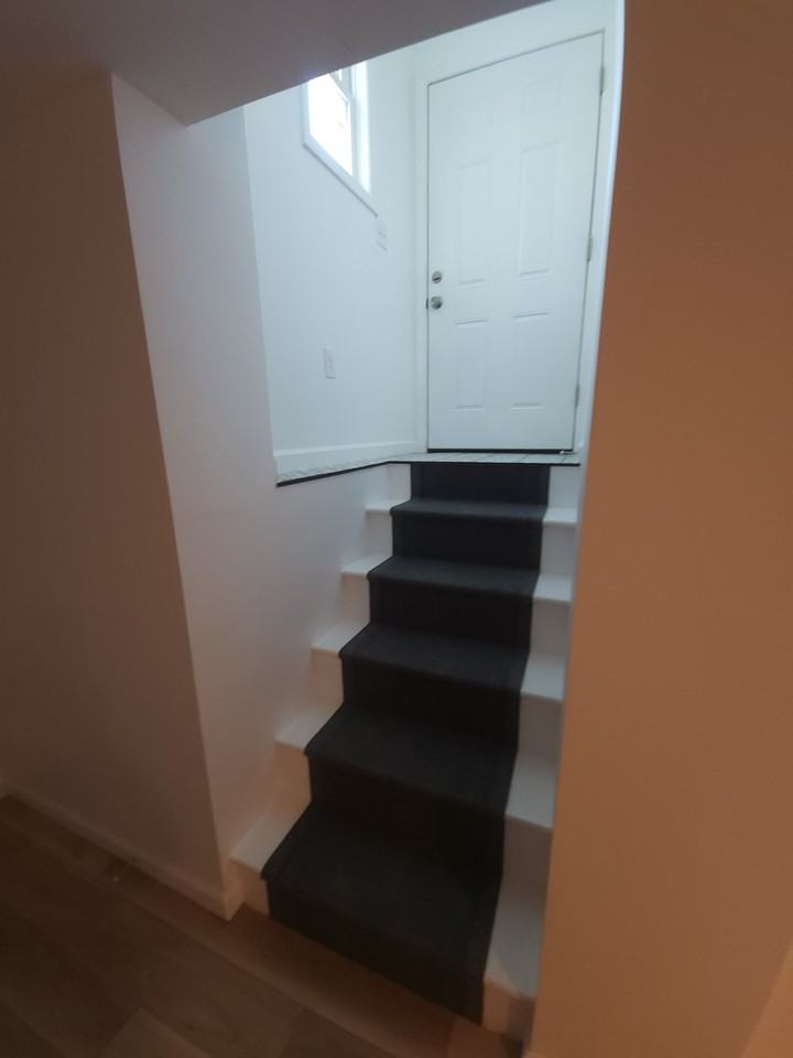 535 Merritt St - Photo 4 of 16