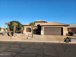 featured image of 15548 W Catalina Dr