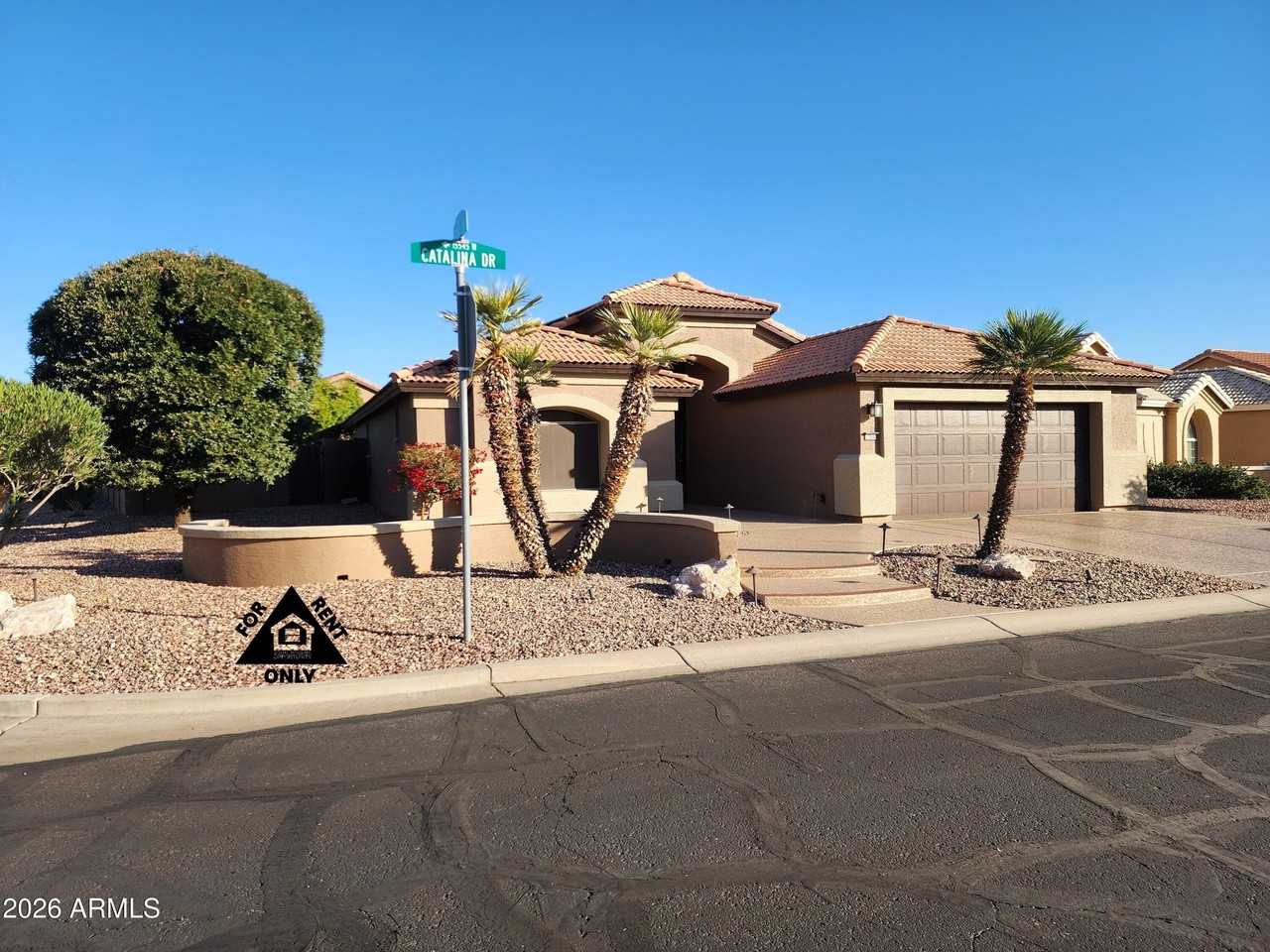 15548 W Catalina Dr - Photo 2 of 33