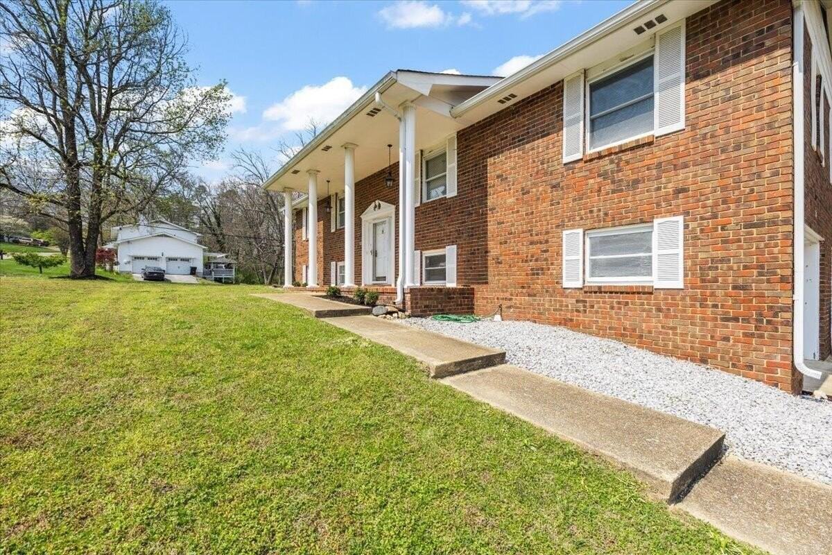 9121 Potomac Dr - Photo 2 of 50