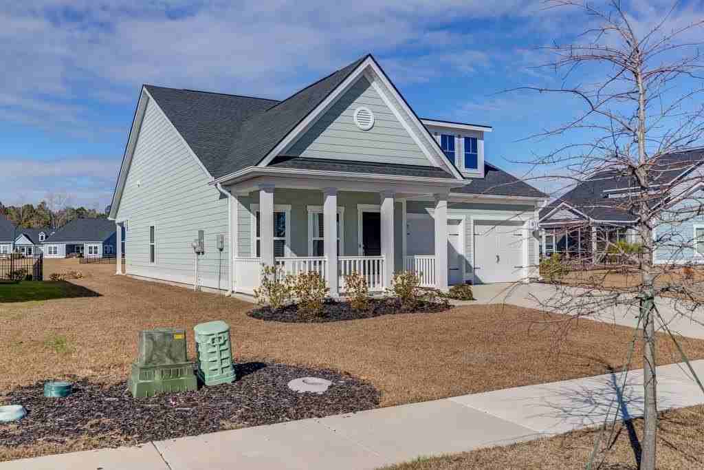 5645 Lacebark Trl - Photo 3 of 33