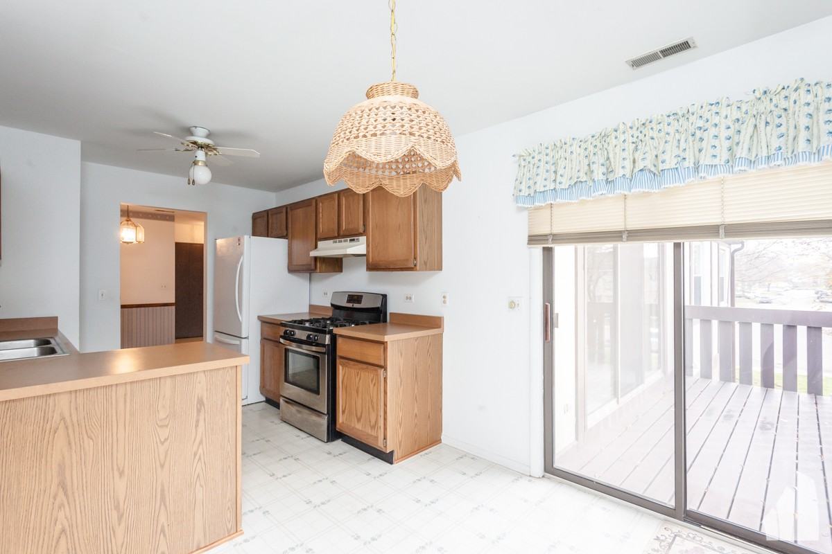 2630 Northampton Dr Apt A2 #A2 - Photo 5 of 27