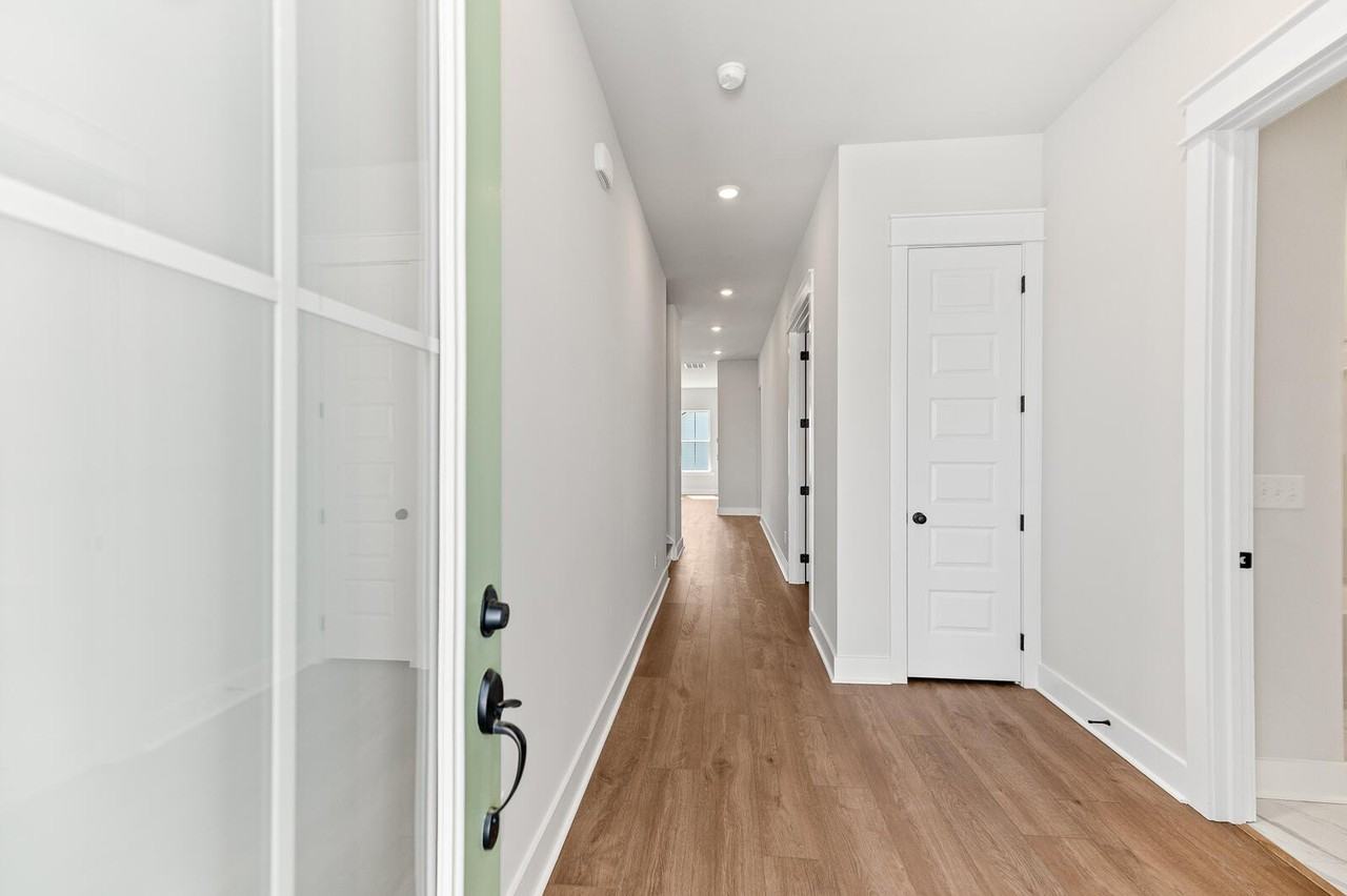 103 Bloomsbury St - Photo 3 of 44