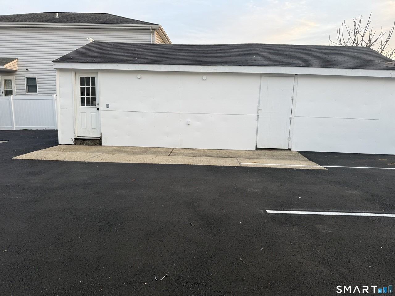 85 Avery St 2nd Fl - Photo 3 of 7