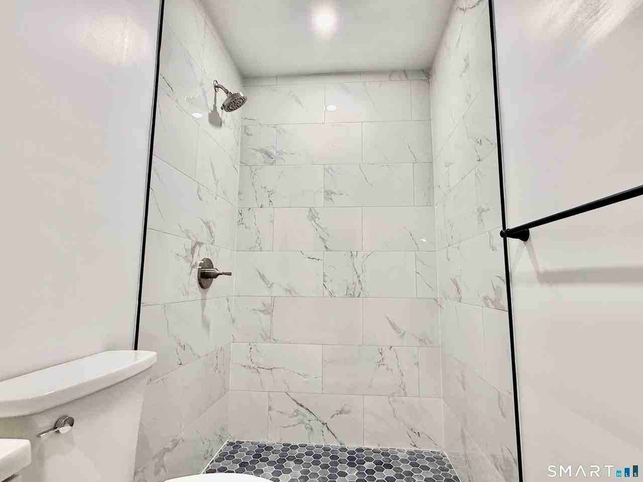 85 Avery Street unit: 1St Floor & Basement - Photo 7 of 28