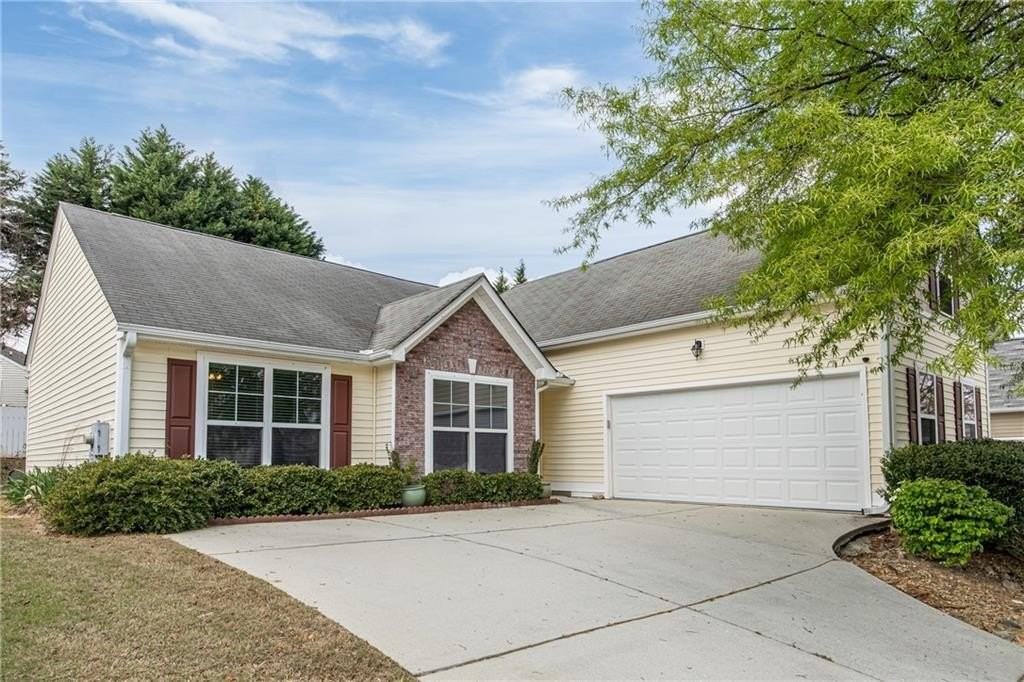 760 Franklin Mill Trce - Photo 2 of 23