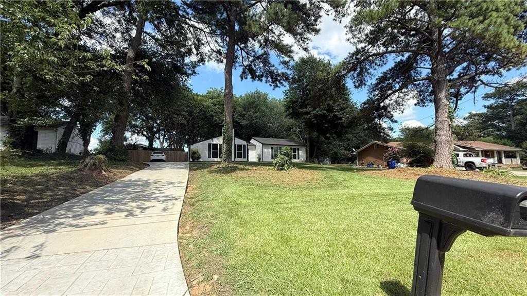 980 Hilltop Ct - Photo 2 of 31