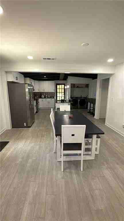 980 Hilltop Ct - Photo 7 of 31