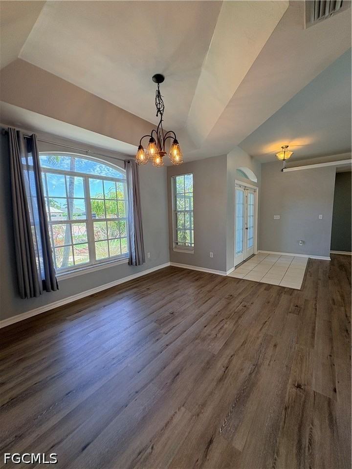 3710 Sw 13th Ave - Photo 6 of 16