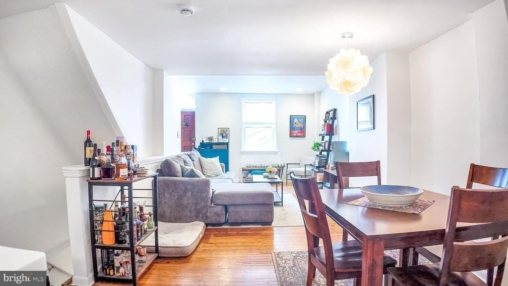 434 Catharine St - Photo 5 of 37