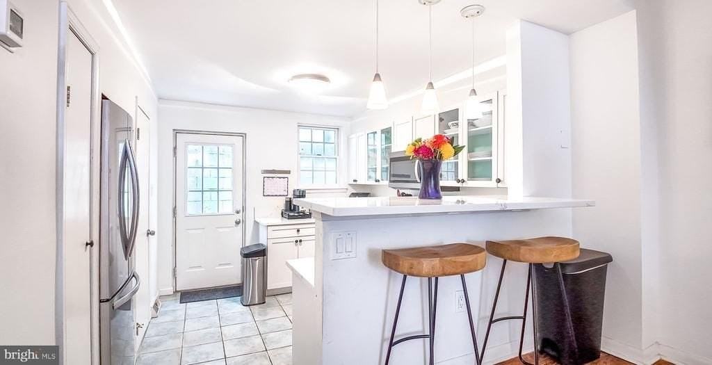 434 Catharine St - Photo 6 of 37