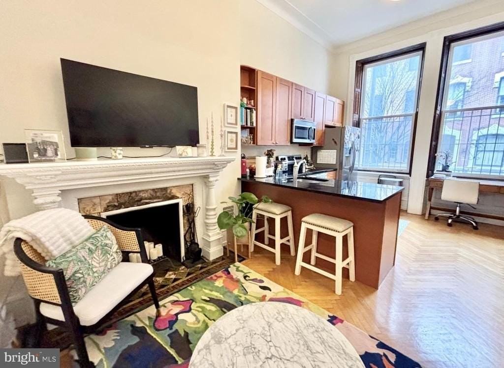 2126 Spruce St #1F - Photo 7 of 17