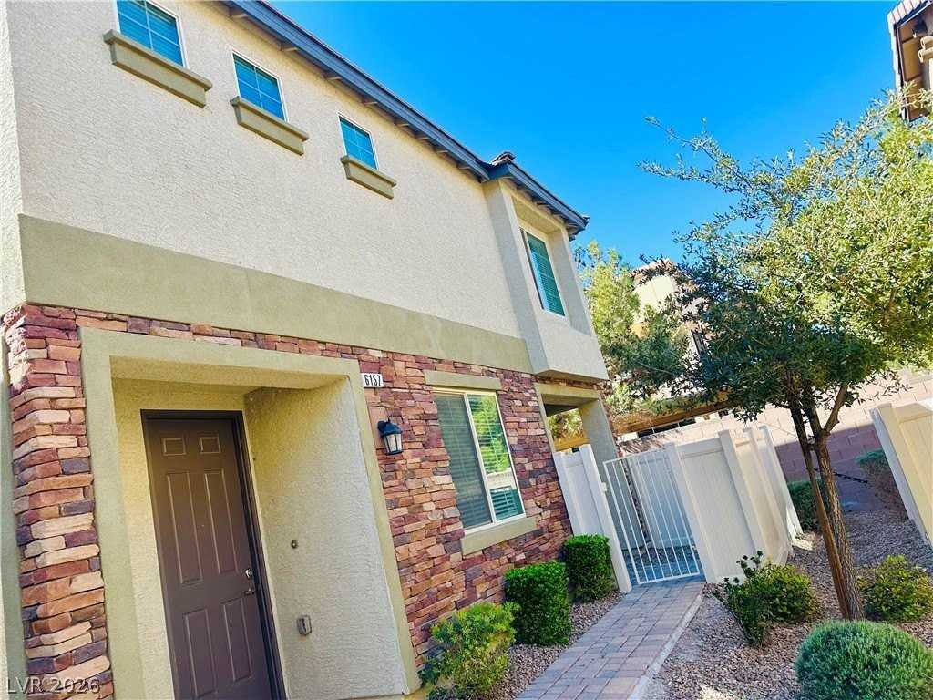 6157 Scarlet Leaf St - Photo 4 of 50