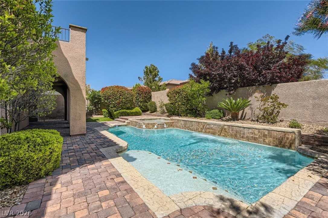 552 Puenta Del Rey St - Photo 2 of 48