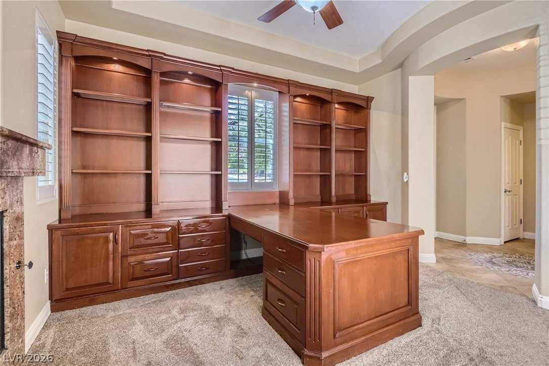 552 Puenta Del Rey St - Photo 7 of 48