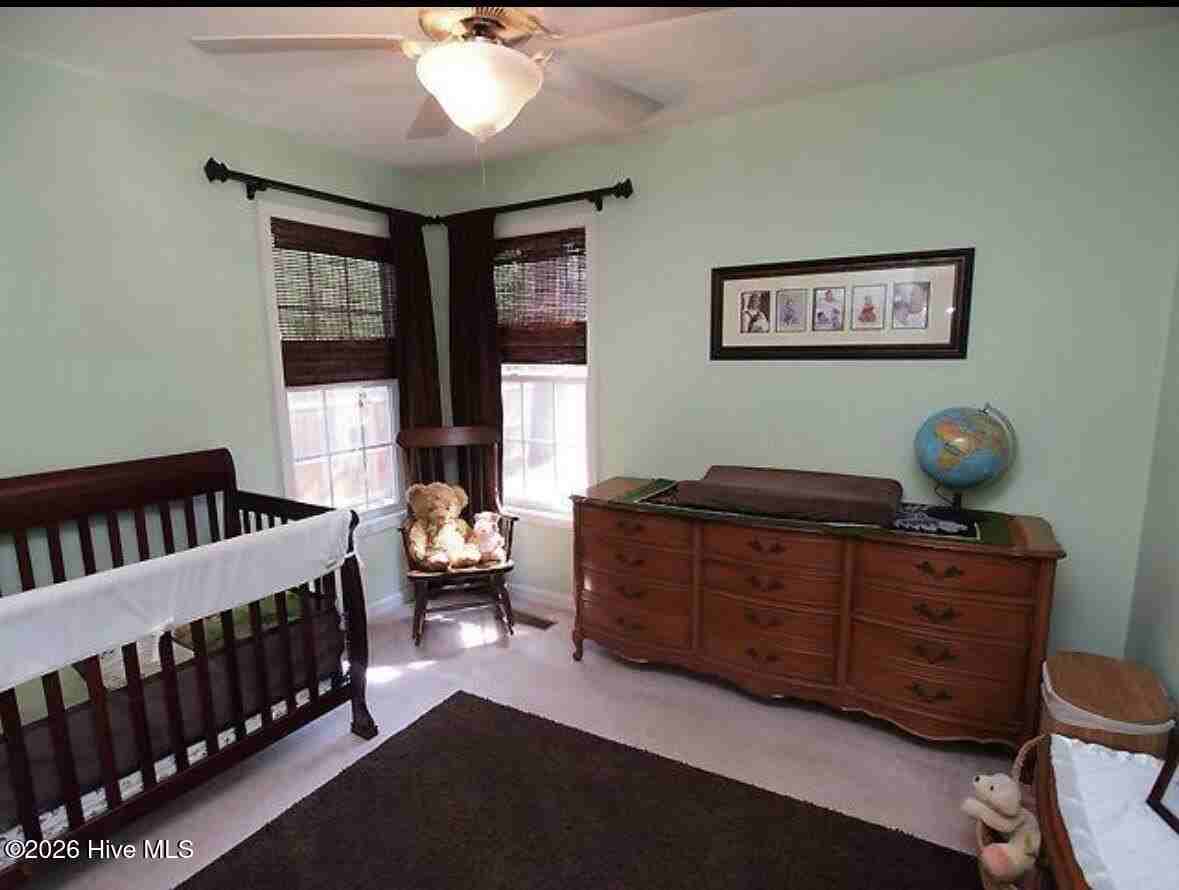 245 Woodgreen Dr - Photo 5 of 8