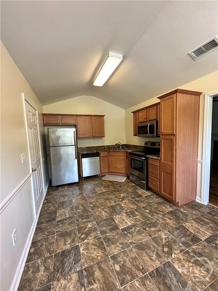 285 Tall Pine Ln - Photo 3 of 14