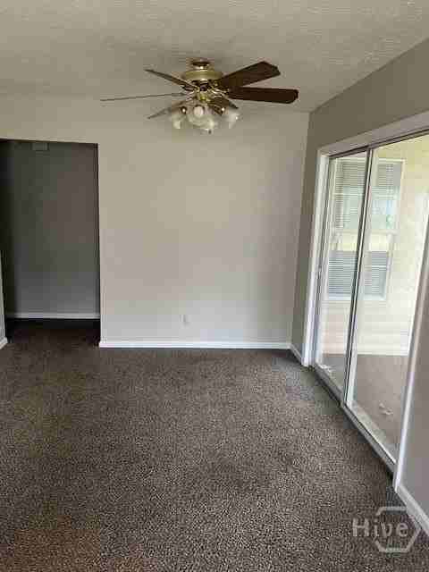 930 Piercefield Dr - Photo 4 of 15