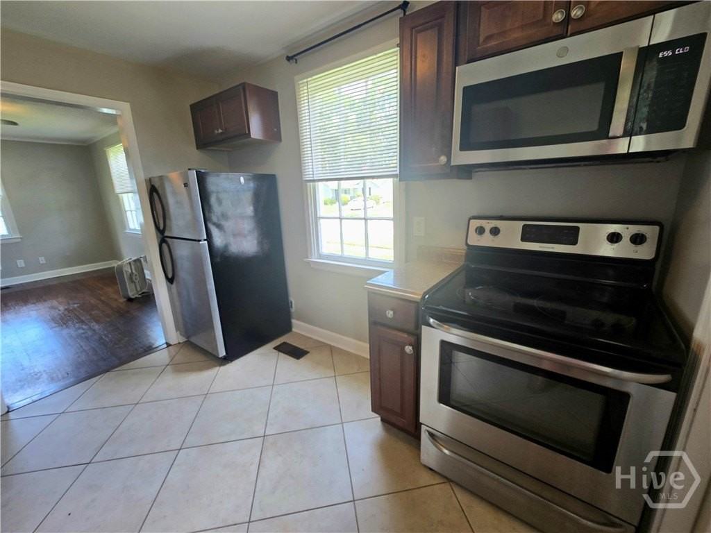 309 E 58th St - Photo 3 of 15